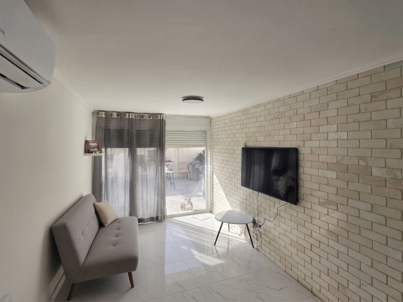 ארביב livingroom